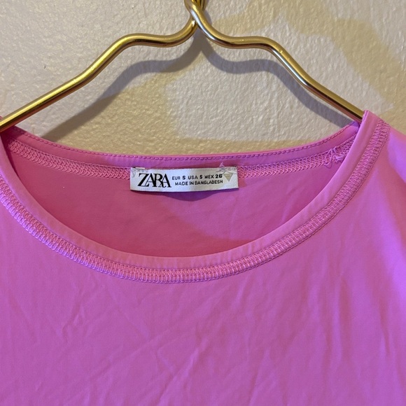 Zara Bright Pink Short Sleeve Top - Picture 2 of 2